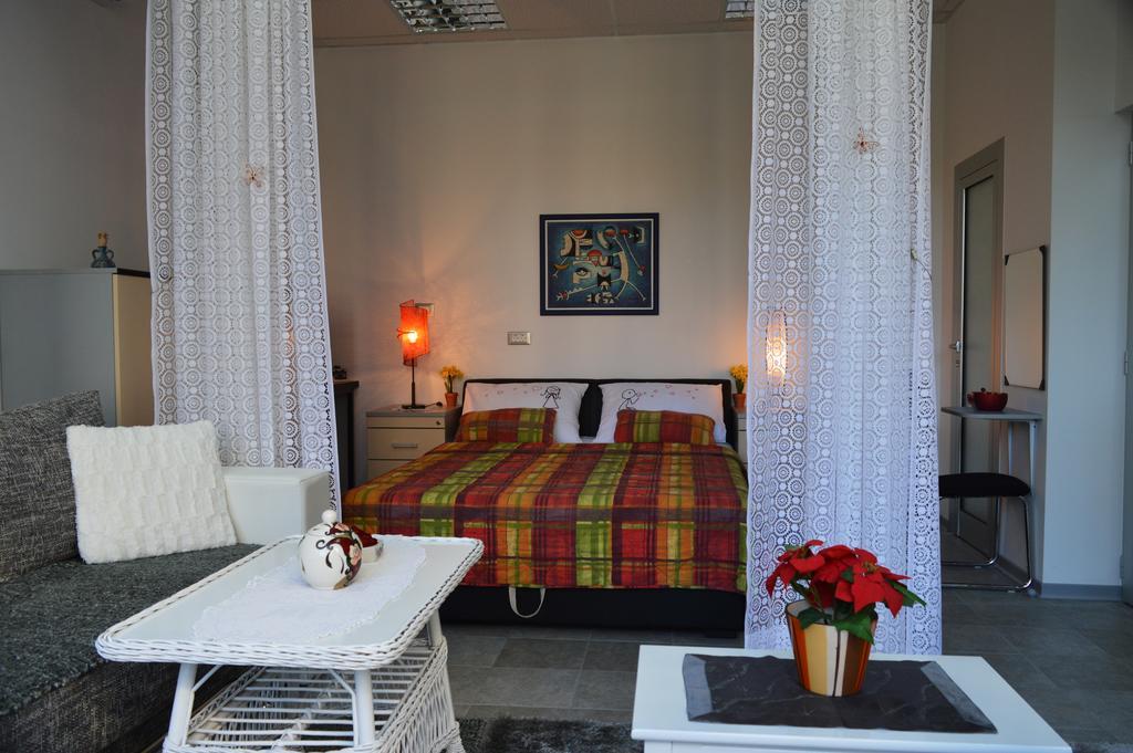 Studio Two Roses Apartment Сплит Екстериор снимка
